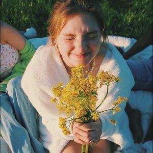 Meet your Posher, Ella